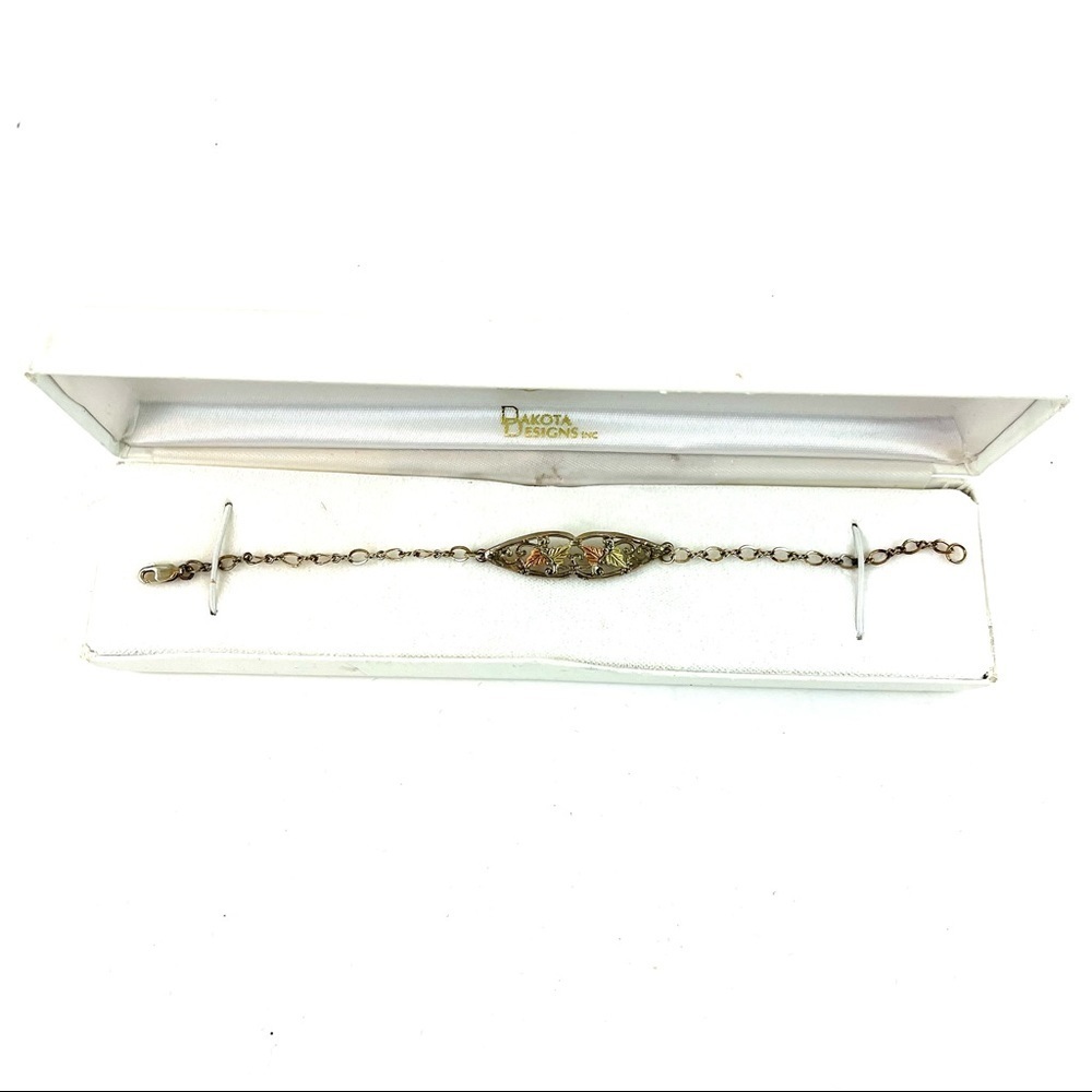 Dakota Designs Women’s Gold Bracelet